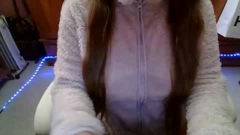 sexymisss24 online show from 04-25-26, 01:41