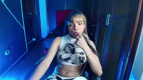 Snapshot of sexynaf chatting on 12-27-24, 01:11 N A F online show from 12-27-24, 01:11