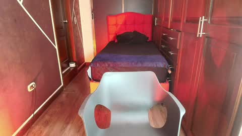 Snapshot of sexynaf chatting on 12-27-24, 10:05 N A F online show from 12-27-24, 10:05