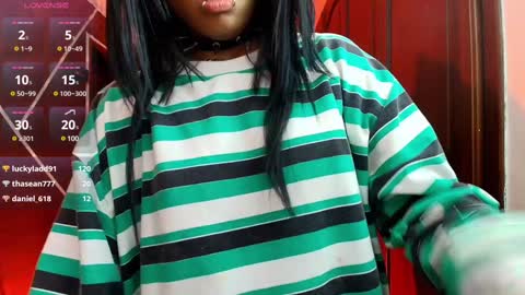 Snapshot of sexynaf chatting on 01-25-25, 10:39 N A F online show from 01-25-25, 10:39