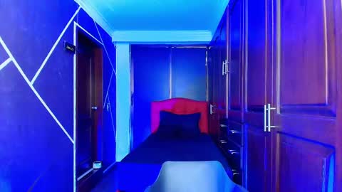 Snapshot of sexynaf chatting on 02-12-25, 07:13 N A F online show from 02-12-25, 07:13