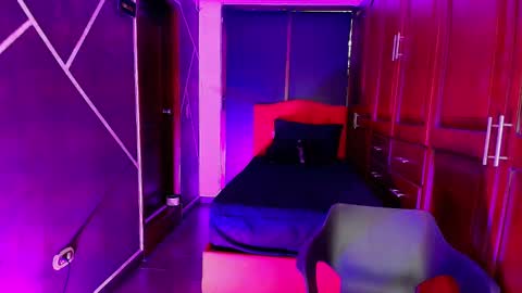 Snapshot of sexynaf chatting on 02-27-25, 07:26 N A F online show from 02-27-25, 07:26