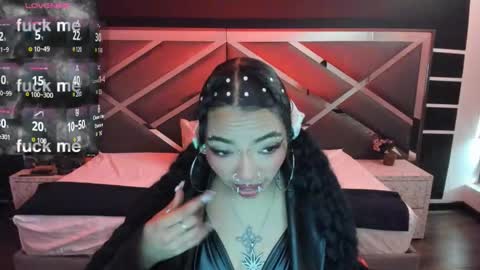 Snapshot of sexynaf chatting on 09-26-25, 08:02 N A F online show from 09-26-25, 08:02