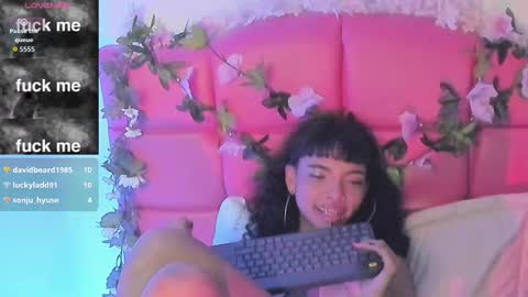 Snapshot of sexynaf chatting on 10-28-25, 07:23 N A F online show from 10-28-25, 07:23