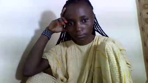 Snapshot of sexyneedle22 chatting on 02-11-25, 05:58 VIVIAN online show from 02-11-25, 05:58