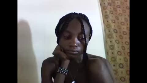 Snapshot of sexyneedle22 chatting on 02-12-25, 06:08 VIVIAN online show from 02-12-25, 06:08