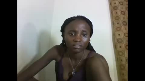 Snapshot of sexyneedle22 chatting on 02-15-25, 06:01 VIVIAN online show from 02-15-25, 06:01