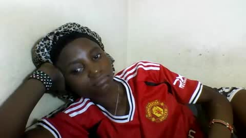 Snapshot of sexyneedle22 chatting on 02-21-25, 08:51 VIVIAN online show from 02-21-25, 08:51