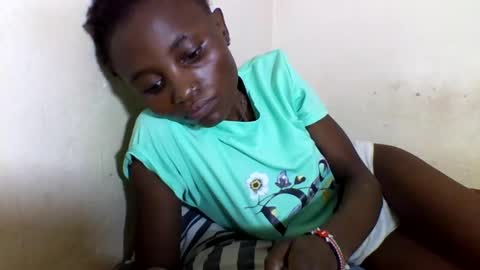 Snapshot of sexyneedle22 chatting on 03-02-25, 12:11 VIVIAN online show from 03-02-25, 12:11