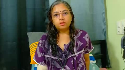 Snapshot of sexyniharika chatting on 09-28-25, 09:36 Niharika online show from 09-28-25, 09:36