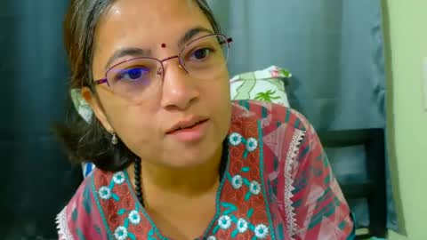 Snapshot of sexyniharika chatting on 10-01-25, 03:01 Niharika online show from 10-01-25, 03:01