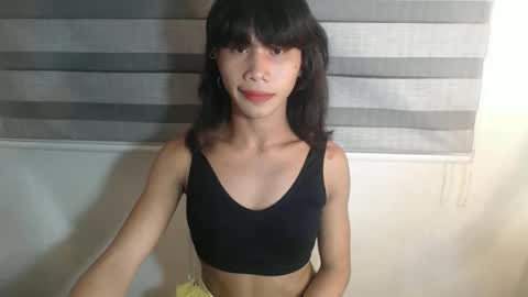 Snapshot of sexynovaria chatting on 10-29-25, 06:09 sexynovaria online show from 10-29-25, 06:09