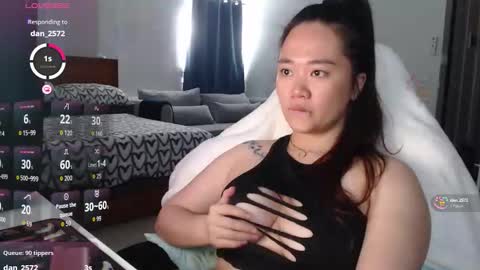 sexypenguin13 online show from 02-19-26, 06:42
