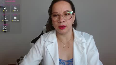 Snapshot of sexypsychologist chatting on 02-11-25, 08:20 Sexy Psychologist online show from 02-11-25, 08:20