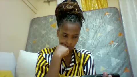 DOVY ACHIENG online show from 02-26-25, 09:58