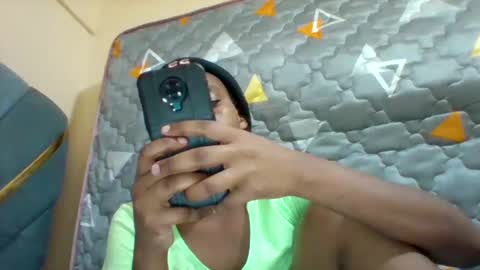 DOVY ACHIENG online show from 03-11-25, 11:37