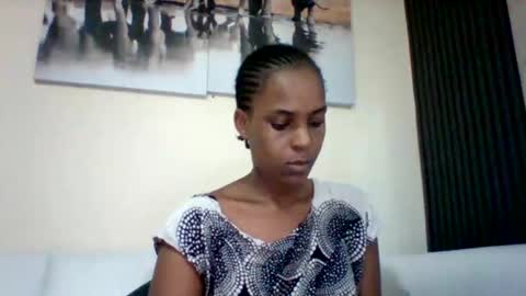 DOVY ACHIENG online show from 10-19-25, 04:40