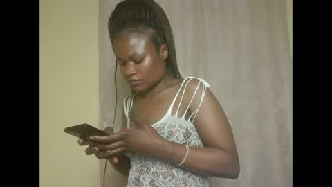 queenivy online show from 10-02-25, 05:58