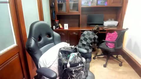 Snapshot of sexyrachel_ chatting on 11-05-25, 12:16 R A C H E L online show from 11-05-25, 12:16