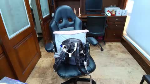 Snapshot of sexyrachel_ chatting on 12-03-25, 12:36 R A C H E L online show from 12-03-25, 12:36