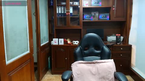 R A C H E L online show from 12-19-25, 12:12