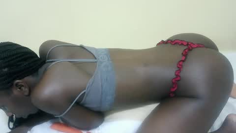 Snapshot of sexyranny chatting on 03-10-25, 05:43 ranny online show from 03-10-25, 05:43