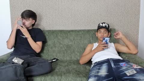 Snapshot of sexys_boys18 chatting on 01-28-25, 06:49 MATIAS-18   THIAHO -18  MAX-19  NICOKALY-19  CAIN-19   MOD ESTEBAN online show from 01-28-25, 06:49