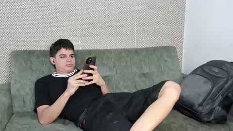 Snapshot of sexys_boys18 chatting on 10-04-25, 07:34 MATIAS-18   THIAHO -18  MAX-19  NICOKALY-19  CAIN-19   MOD ESTEBAN online show from 10-04-25, 07:34