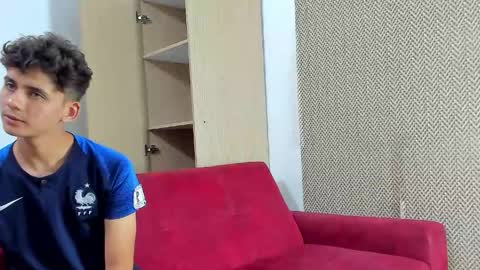 Snapshot of sexys_boys18 chatting on 05-15-26, 07:32 MATIAS-18 THIAHO -18 MAX-19 NICOKALY-19 CAIN-19 MOD ESTEBAN online show from 05-15-26, 07:32