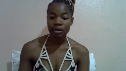 Snapshot of sexyshaz22 chatting on 05-03-26, 09:10 sexyshaz22 online show from 05-03-26, 09:10