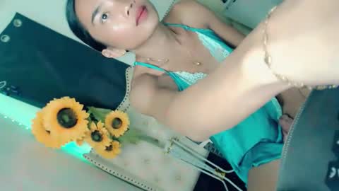 sexyshinixx online show from 10-09-25, 08:40