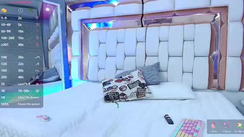 Snapshot of sexysister_ chatting on 02-25-25, 12:24 Kendall online show from 02-25-25, 12:24