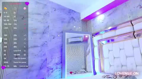 Snapshot of sexysister_ chatting on 03-06-25, 03:02 Kendall online show from 03-06-25, 03:02