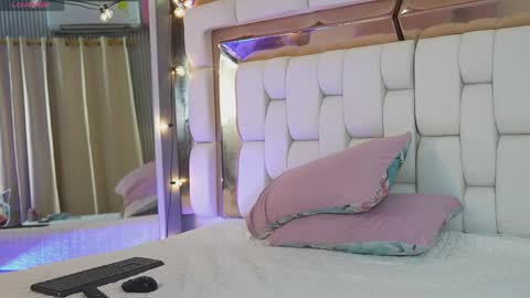 Kendall online show from 04-25-26, 12:30