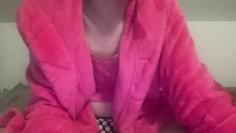 Snapshot of sexyskylar2016 chatting on 04-28-26, 04:06 Sexy Skylar online show from 04-28-26, 04:06