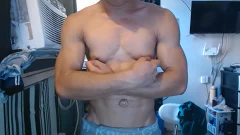 sexystrongcum online show from 04-06-26, 07:31