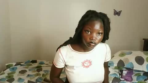 Snapshot of sexytiffanny chatting on 09-11-25, 07:08 sexytiffanny online show from 09-11-25, 07:08