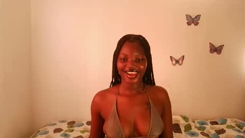 Snapshot of sexytiffanny chatting on 09-23-25, 02:09 sexytiffanny online show from 09-23-25, 02:09