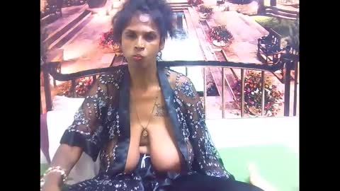 Snapshot of sexyva4u2luv chatting on 03-05-25, 06:01 sexyva4u2luv online show from 03-05-25, 06:01