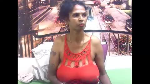 Snapshot of sexyva4u2luv chatting on 03-07-25, 06:54 sexyva4u2luv online show from 03-07-25, 06:54