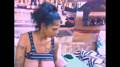 Snapshot of sexyva4u2luv chatting on 09-13-25, 09:09 sexyva4u2luv online show from 09-13-25, 09:09