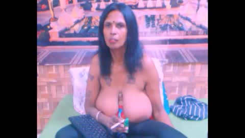 Snapshot of sexyva4u2luv chatting on 09-25-25, 07:12 sexyva4u2luv online show from 09-25-25, 07:12