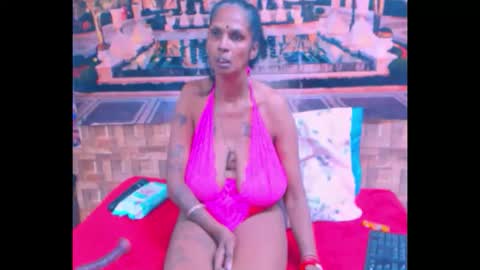 Snapshot of sexyva4u2luv chatting on 10-08-25, 07:00 sexyva4u2luv online show from 10-08-25, 07:00