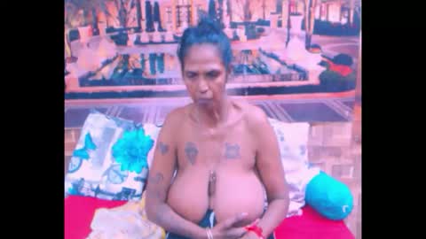 Snapshot of sexyva4u2luv chatting on 10-24-25, 01:03 sexyva4u2luv online show from 10-24-25, 01:03