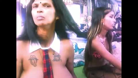 Snapshot of sexyva4u2luv chatting on 10-25-25, 01:29 sexyva4u2luv online show from 10-25-25, 01:29