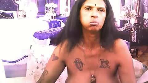 Snapshot of sexyva4u2luv chatting on 10-29-25, 07:21 sexyva4u2luv online show from 10-29-25, 07:21