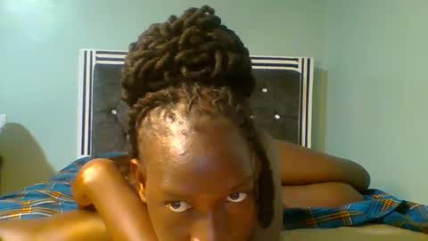 Snapshot of sexyvivy chatting on 03-04-25, 05:34 VIVIAN online show from 03-04-25, 05:34