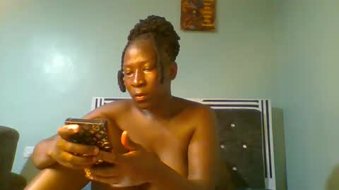 Snapshot of sexyvivy chatting on 03-06-25, 06:52 VIVIAN online show from 03-06-25, 06:52