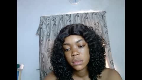 Snapshot of sexyxbunnyxx chatting on 02-07-25, 07:50 Blue online show from 02-07-25, 07:50