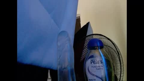 Snapshot of sexyxbunnyxx chatting on 02-22-25, 03:58 Blue online show from 02-22-25, 03:58